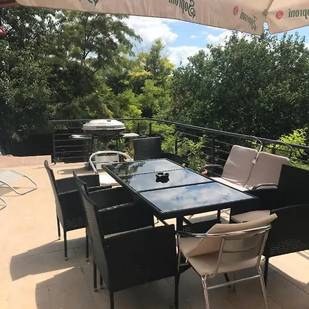 'new' Sunkissed On The Old Hill Balatonalmádi