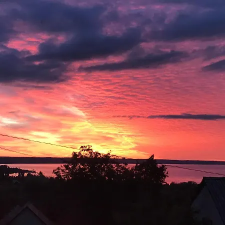 Διαμέρισμα 'new' Sunkissed On The Old Hill