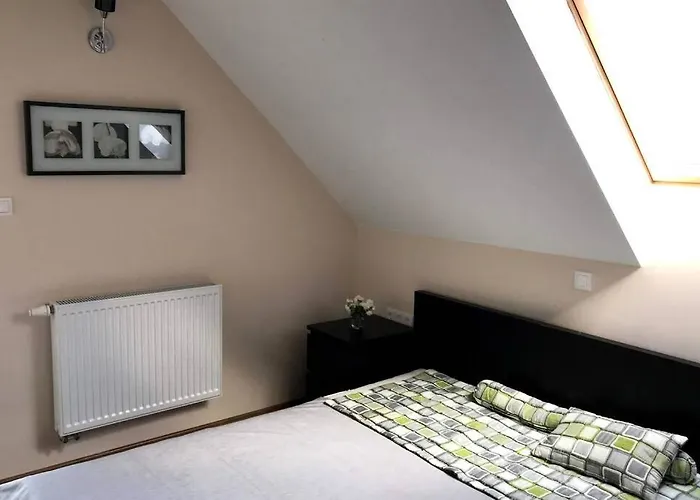 'new' Sunkissed On The Old Hill Appartement *