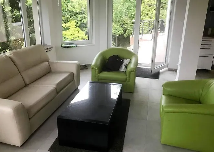 'new' Sunkissed On The Old Hill 아파트 발라톤알마디