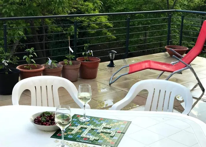 דירה 'new' Sunkissed On The Old Hill *