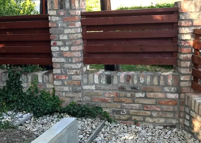 'new' Sunkissed On The Old Hill 아파트